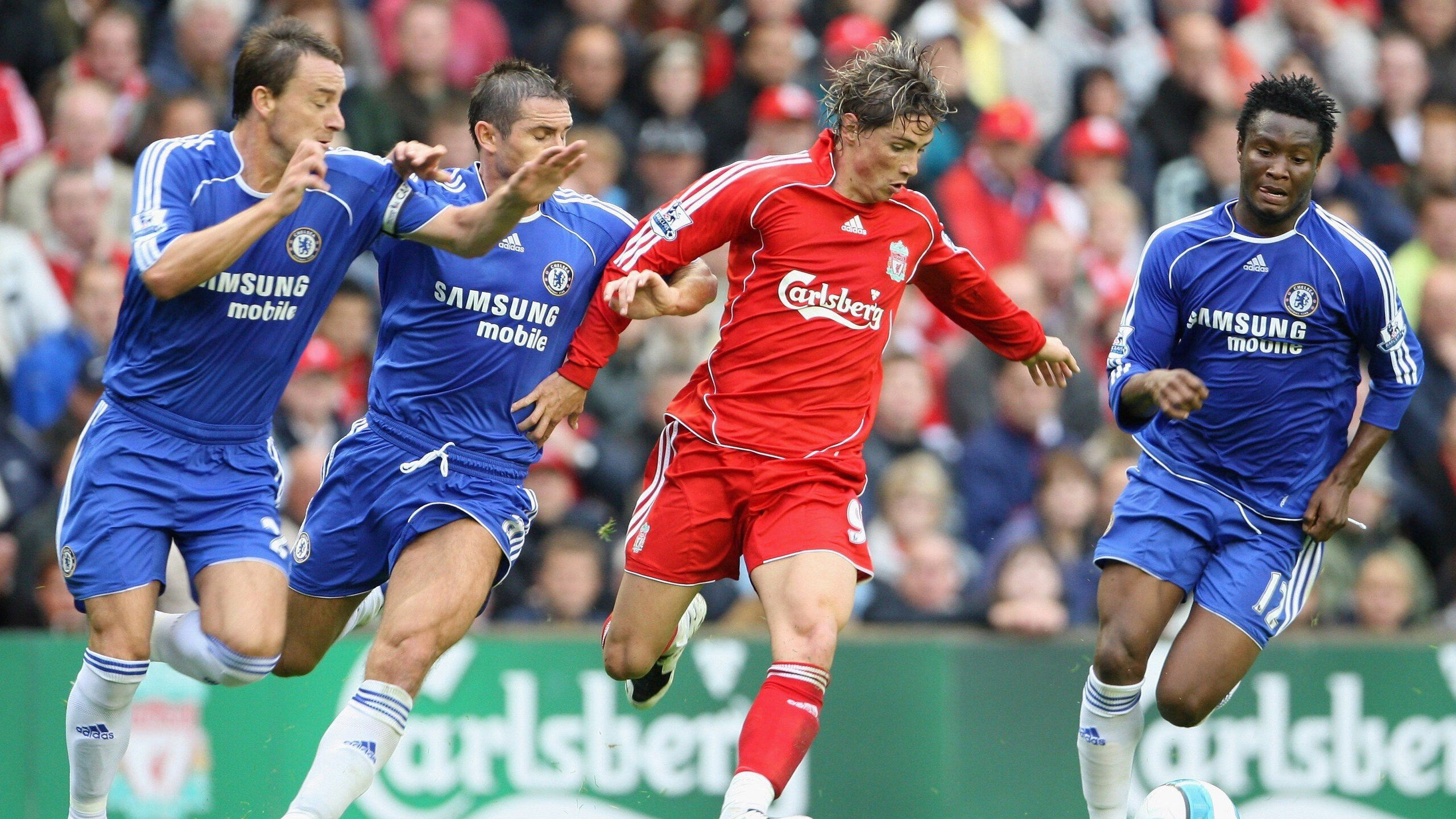 墨西哥队争夺中北美区出线席位激烈，墨西哥联赛比赛中断